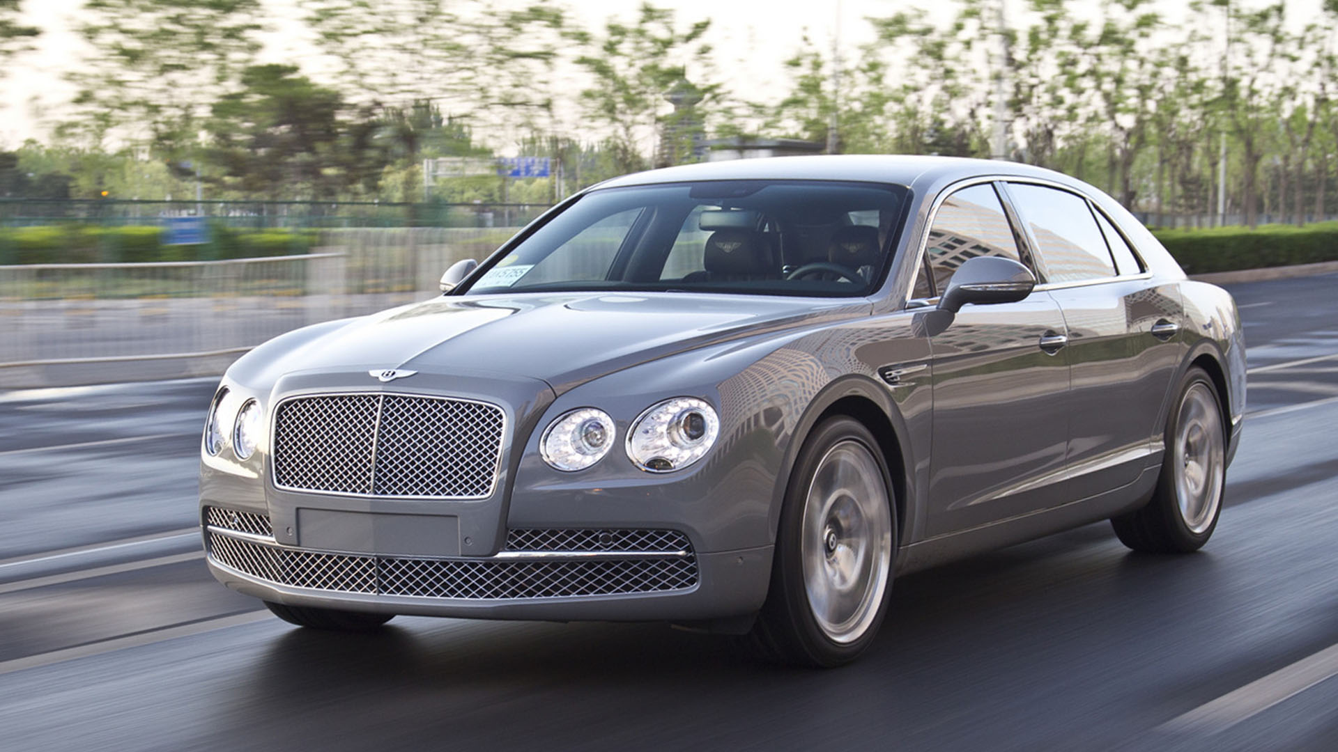 hire chauffeur bentley flying spur in london