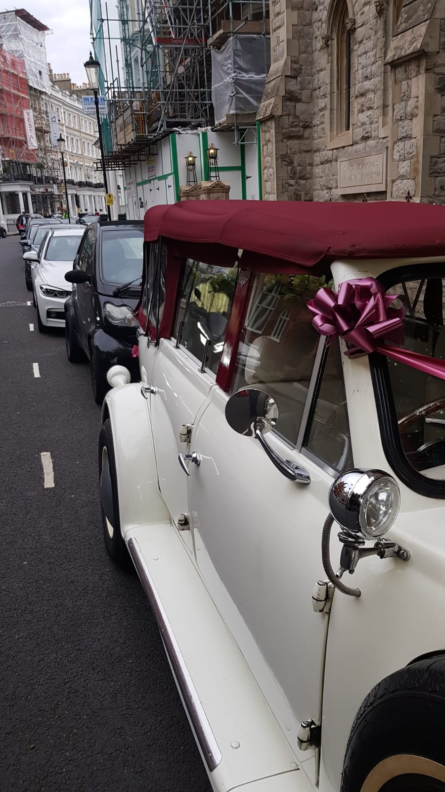 classic-wedding-with-bentley