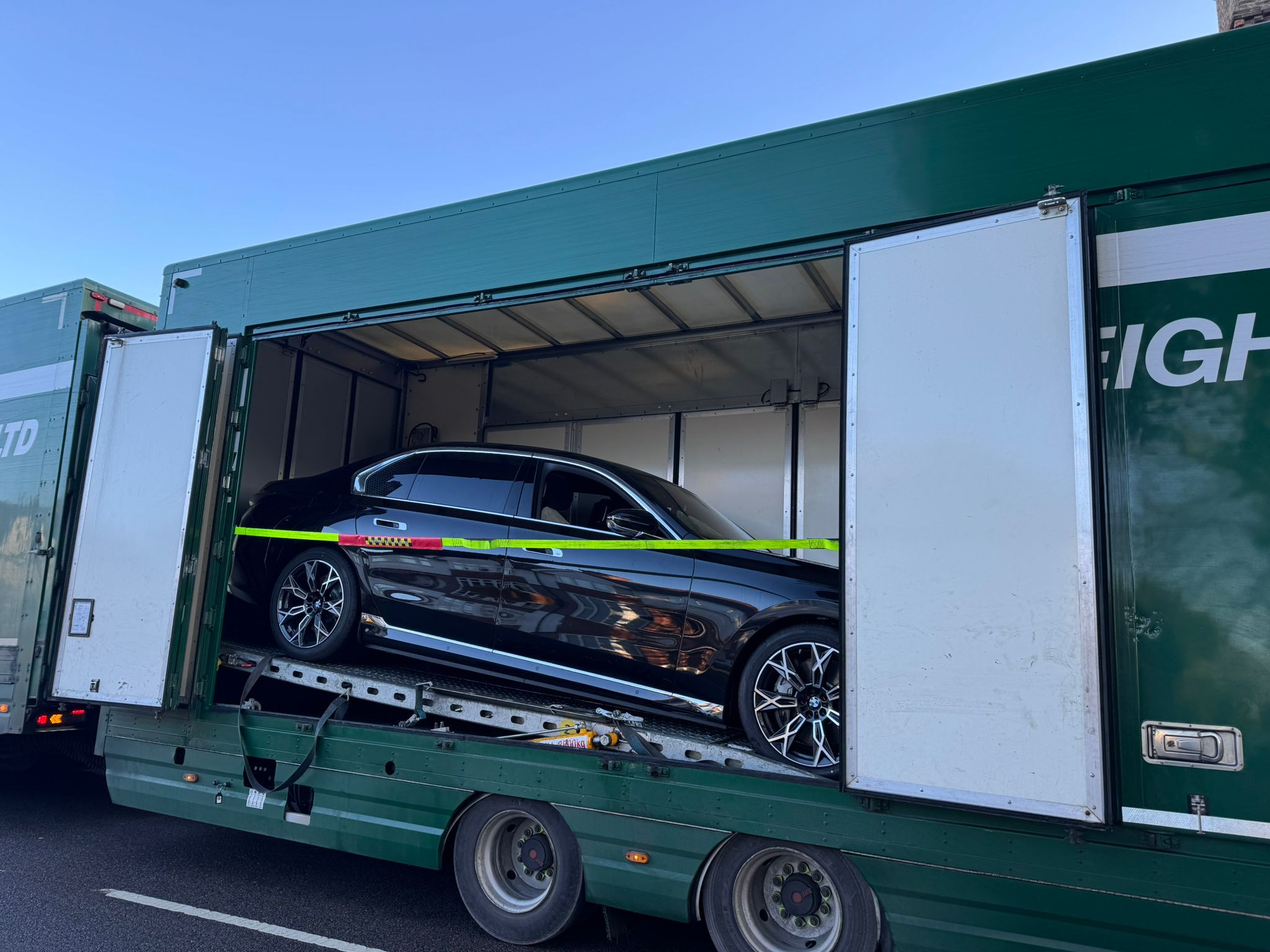 new-arrival-to-fleet-bmw-750