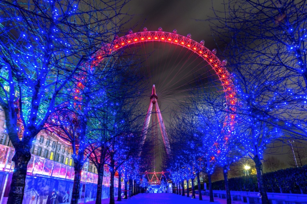 The London Eye: Illuminated in Festive Colours